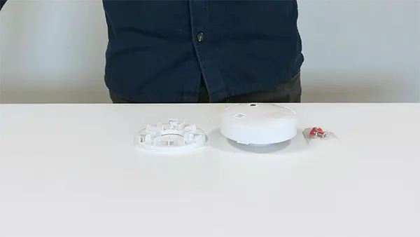 Vidéo d'installation de la détecteur de fumée